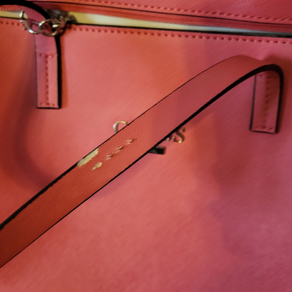 GUESS purse - Picture 5 of 5